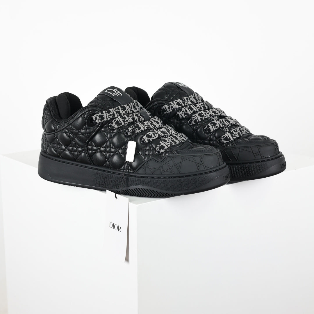 Designer Sneakers Shoes – Lifestyle Sneakers, Latest Sneakers