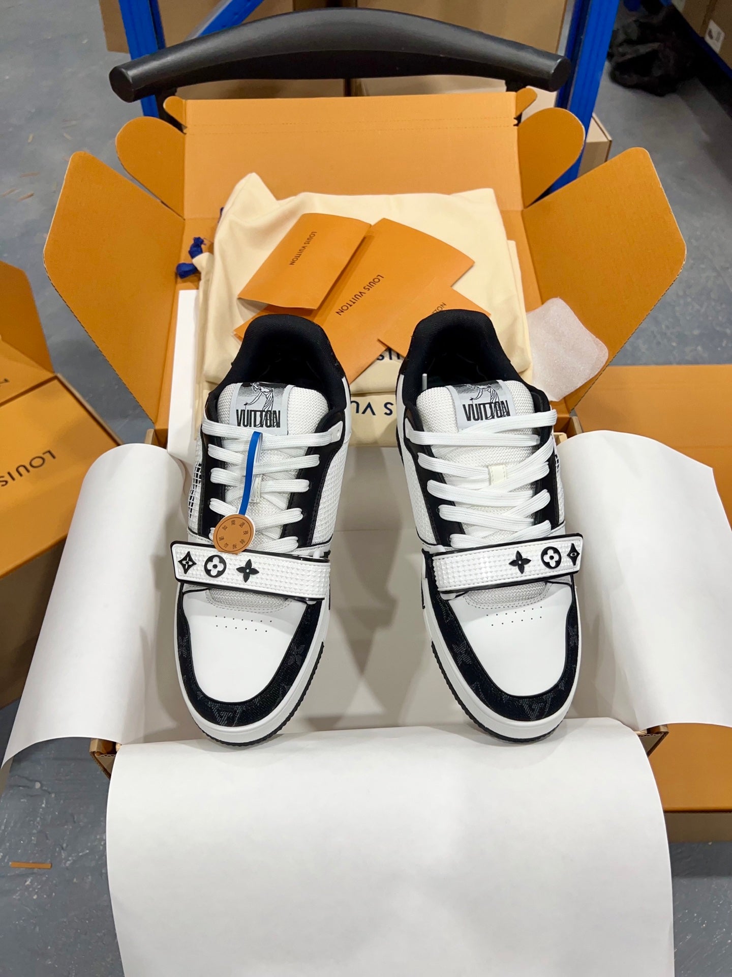 Designer Sneakers Shoes – Sneakers Shoes, Lifestyle Running Shoes, Latest Sneaker