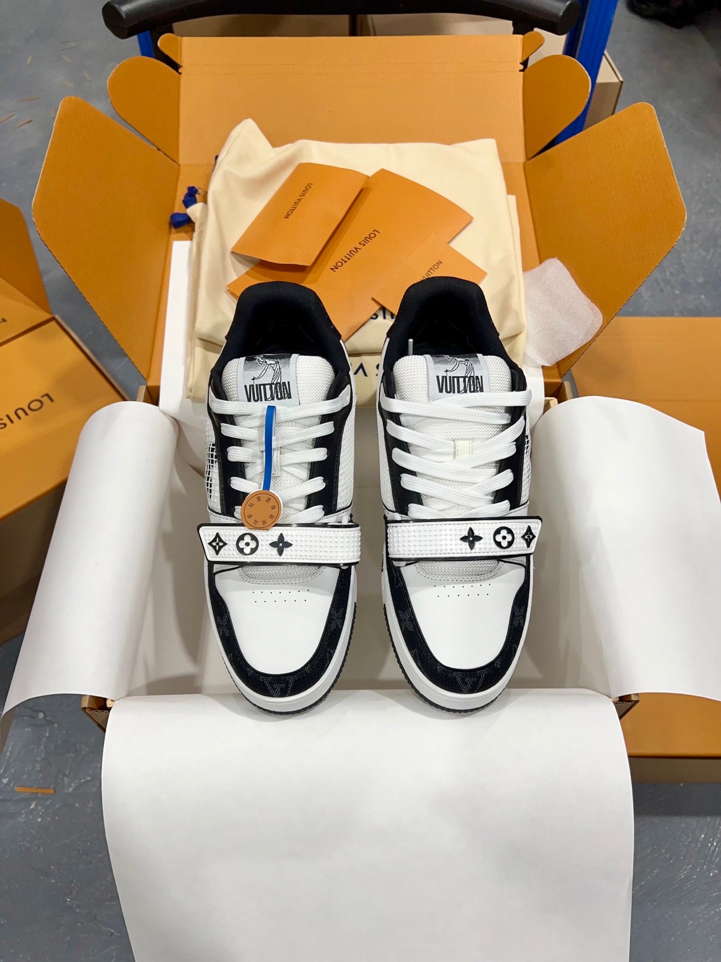 Designer Sneakers Shoes – Sneakers Shoes, Lifestyle Running Shoes, Latest Sneaker
