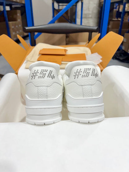 Designer Sneakers Shoes – Sneakers Shoes, Lifestyle Running Shoes, Latest Sneaker
