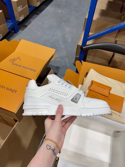 Designer Sneakers Shoes – Sneakers Shoes, Lifestyle Running Shoes, Latest Sneaker