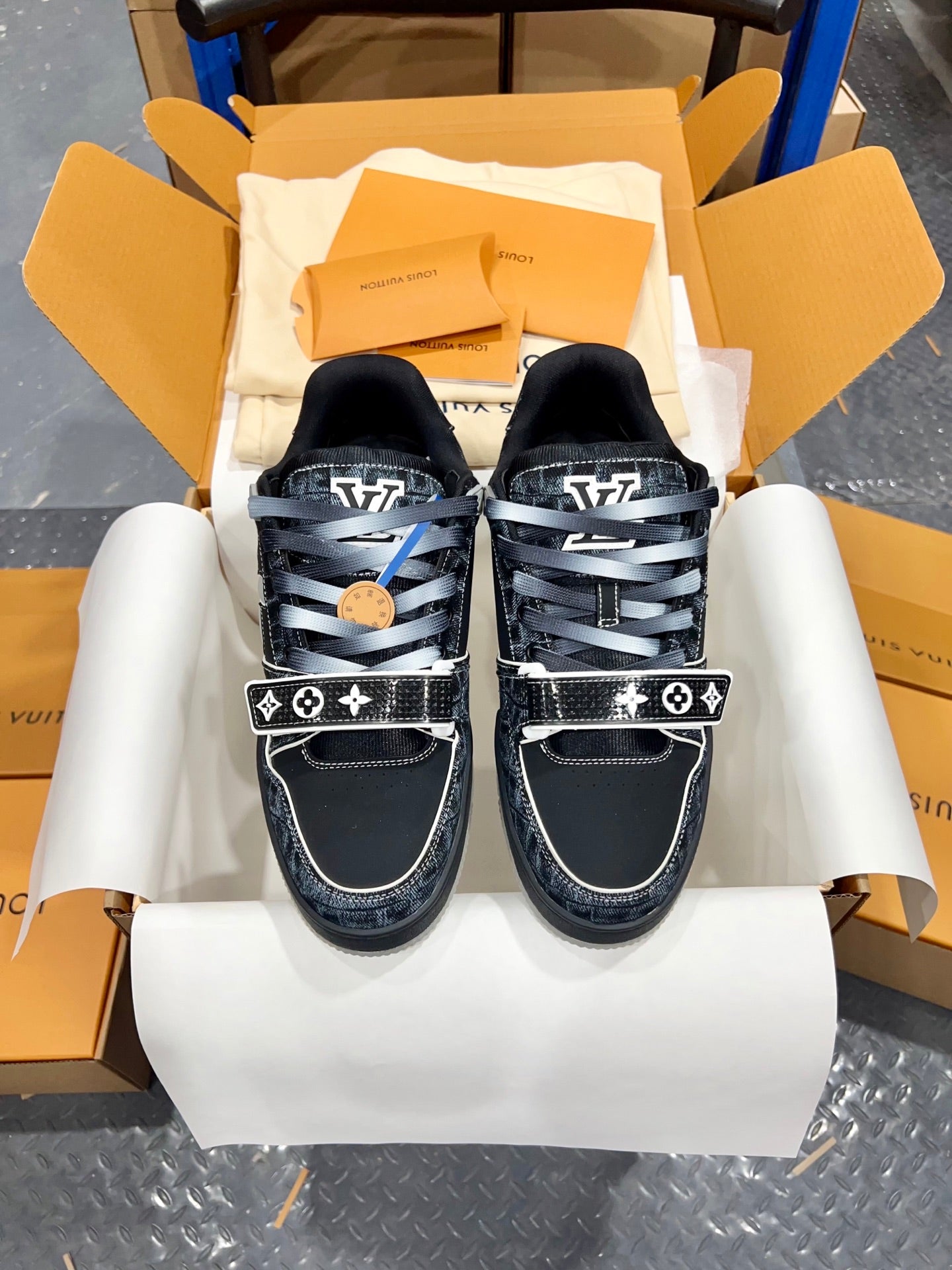 Designer Sneakers Shoes – Sneakers Shoes, Lifestyle Running Shoes, Latest Sneaker