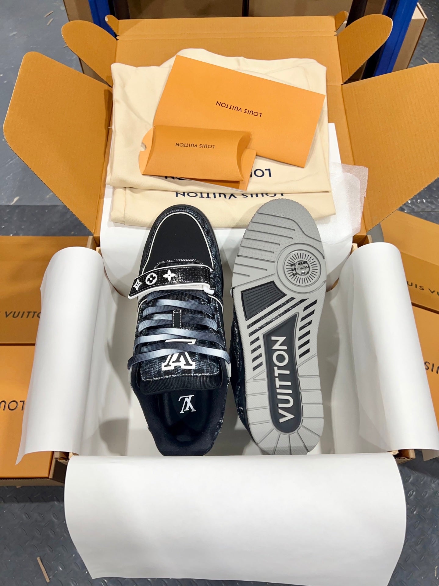 Designer Sneakers Shoes – Sneakers Shoes, Lifestyle Running Shoes, Latest Sneaker