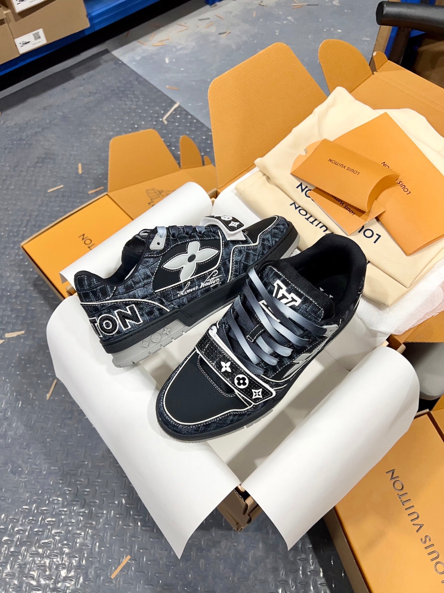 Designer Sneakers Shoes – Sneakers Shoes, Lifestyle Running Shoes, Latest Sneaker