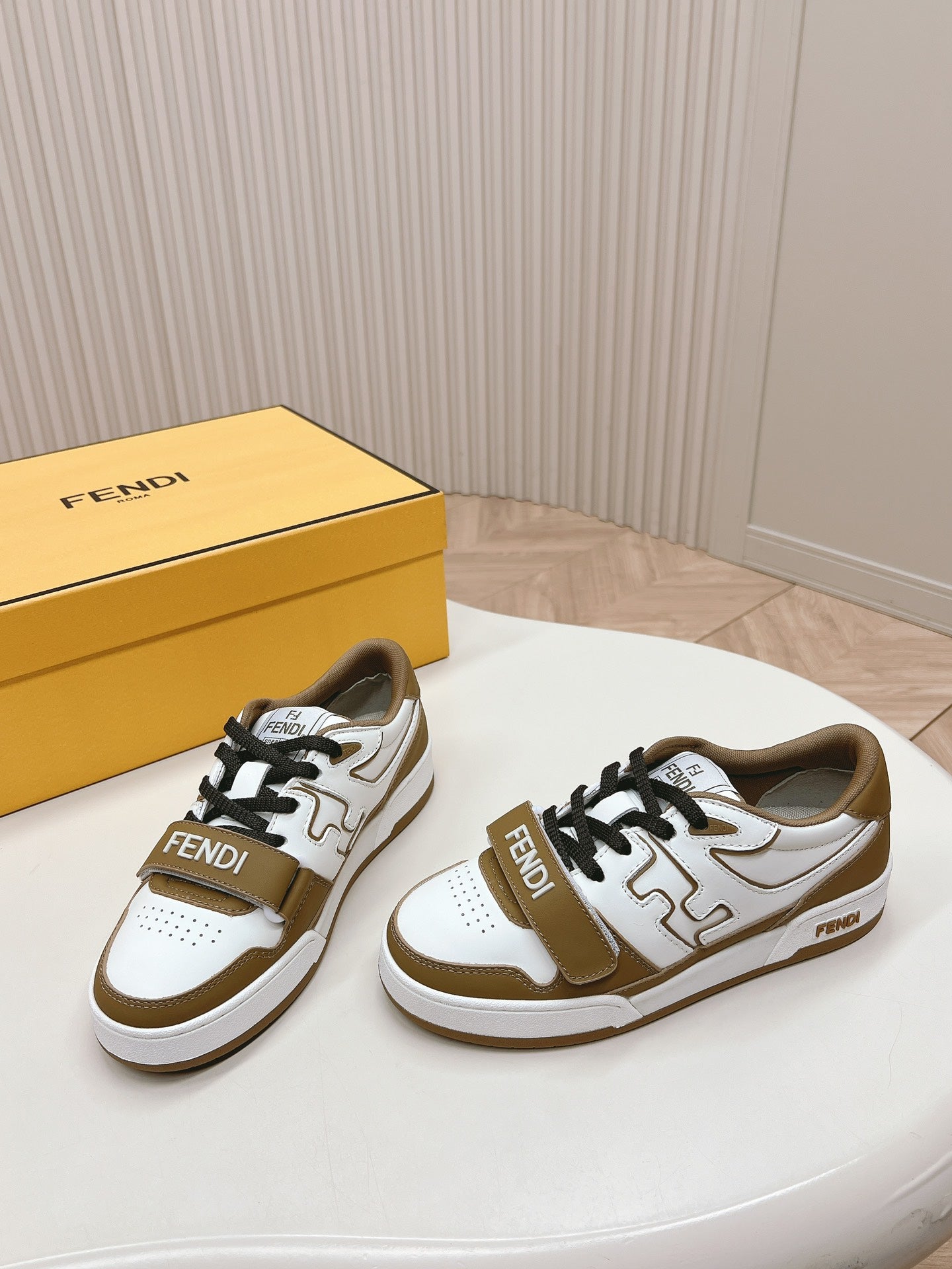 Designer Sneakers Shoes – Sneakers Shoes, Lifestyle Running Shoes, Latest Sneaker