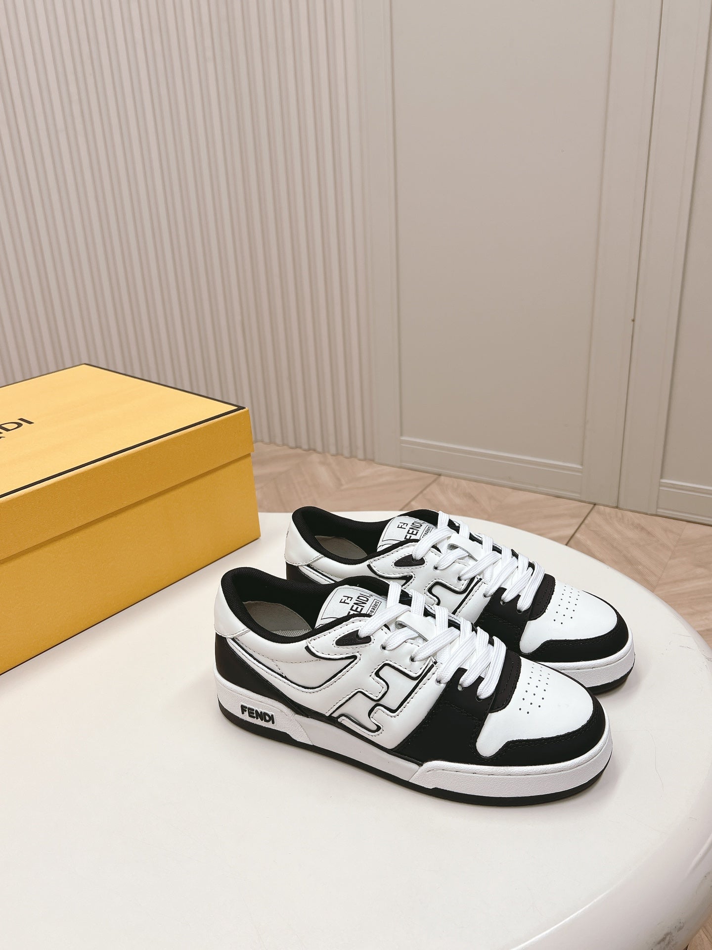 Designer Sneakers Shoes – Sneakers Shoes, Lifestyle Running Shoes, Latest Sneaker