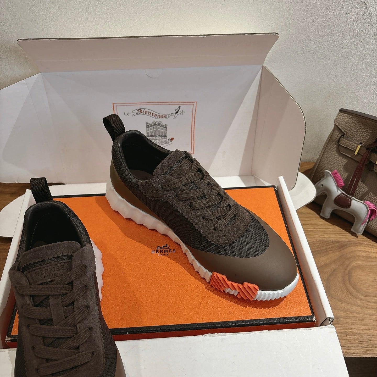 Designer Sneakers Shoes – Sneakers Shoes, Lifestyle Running Shoes, Latest Sneaker
