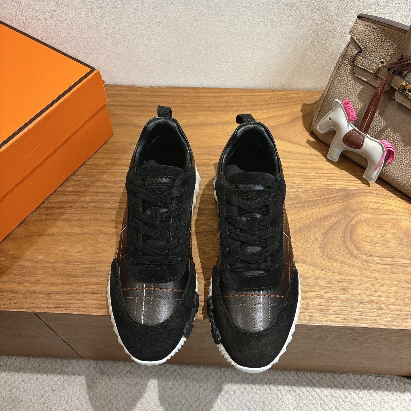 Designer Sneakers Shoes – Sneakers Shoes, Lifestyle Running Shoes, Latest Sneaker