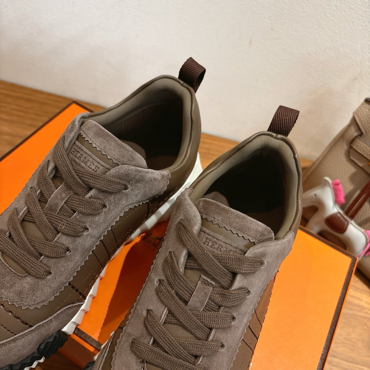 Designer Sneakers Shoes – Sneakers Shoes, Lifestyle Running Shoes, Latest Sneaker