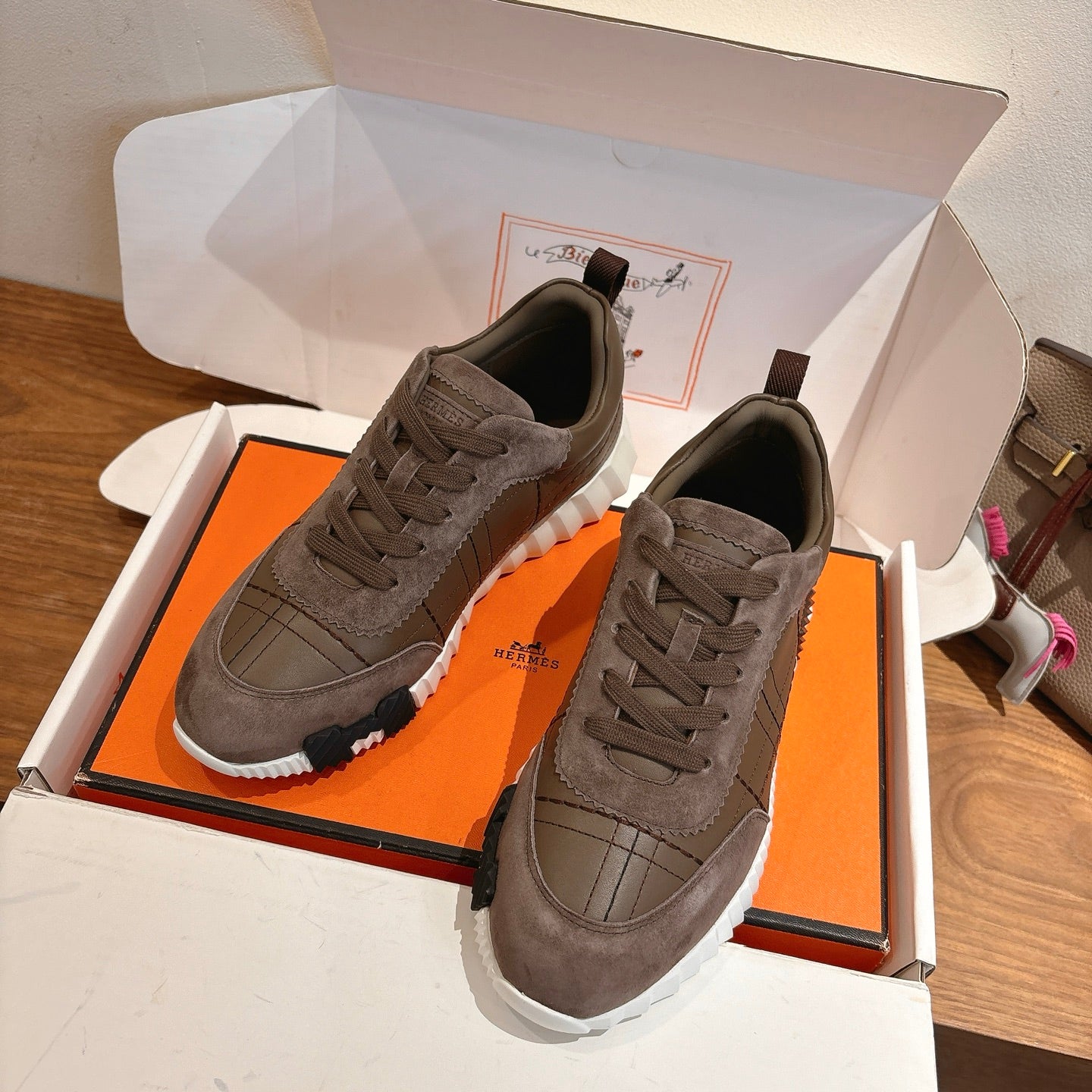 Designer Sneakers Shoes – Sneakers Shoes, Lifestyle Running Shoes, Latest Sneaker
