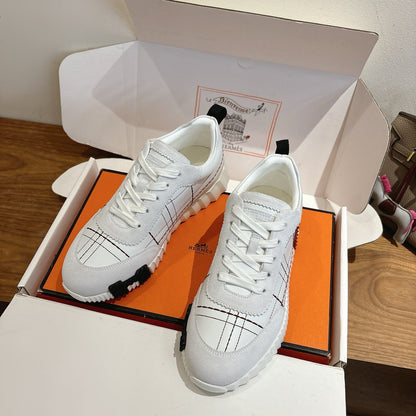 Designer Sneakers Shoes – Sneakers Shoes, Lifestyle Running Shoes, Latest Sneaker