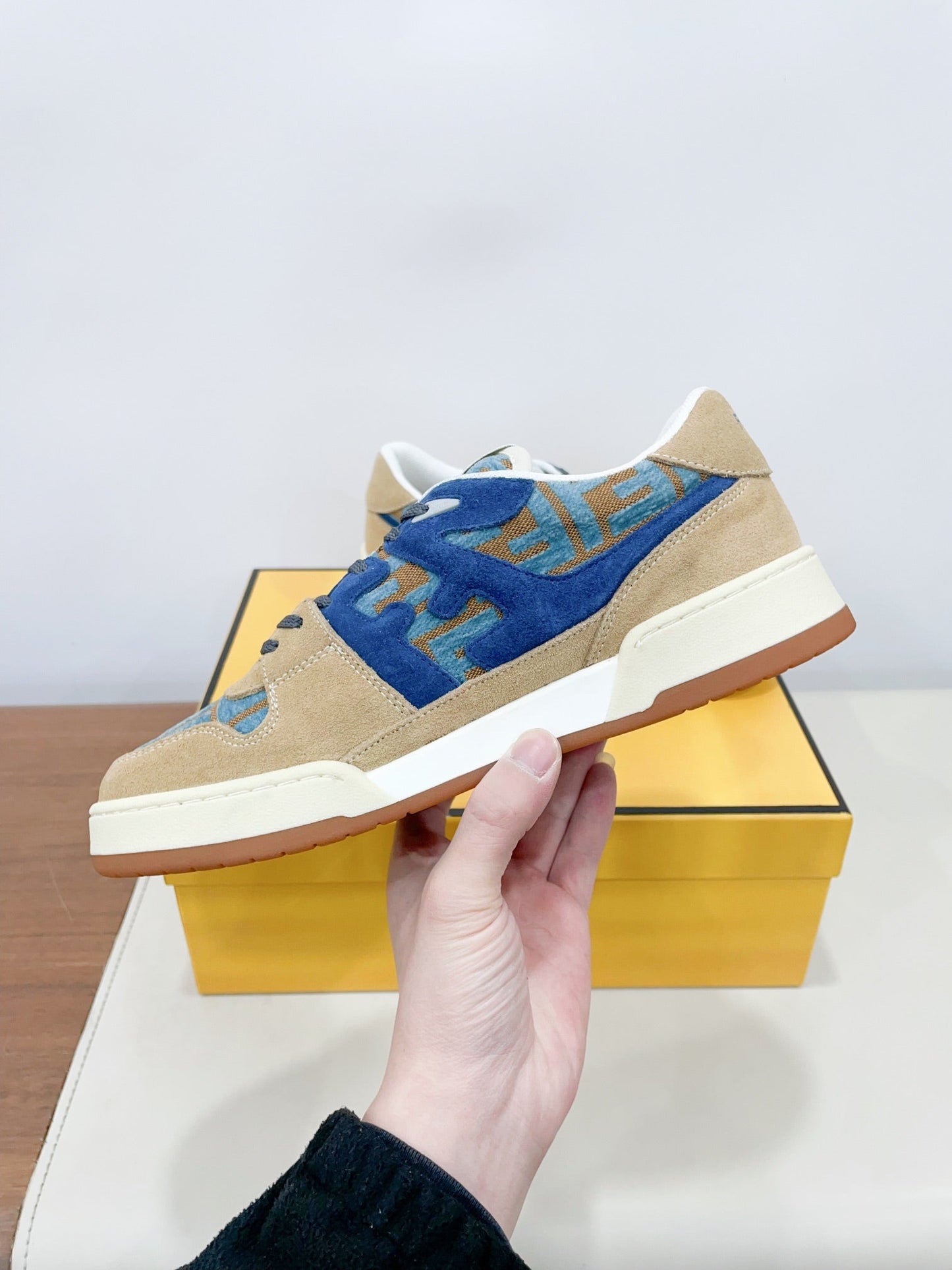 Designer Sneakers Shoes – Sneakers Shoes, Lifestyle Running Shoes, Latest Sneaker